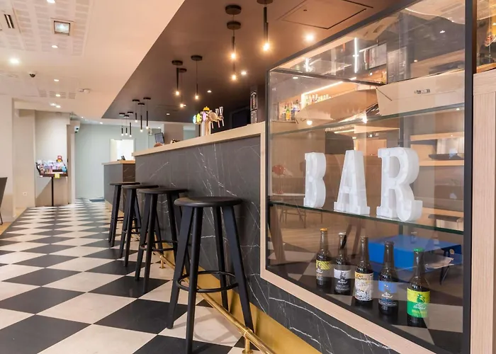 ibis Lyon Est Bron