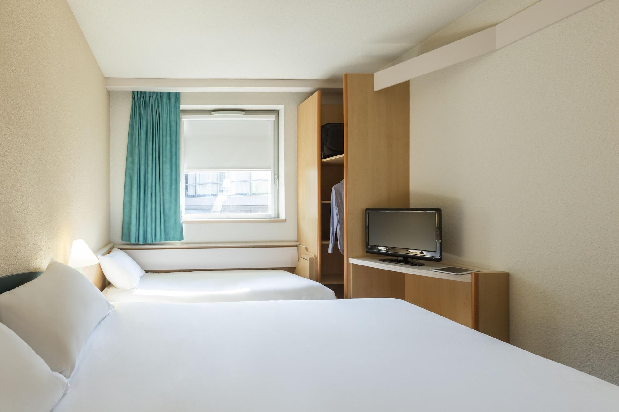 Hotel Ibis Lyon Est Bron