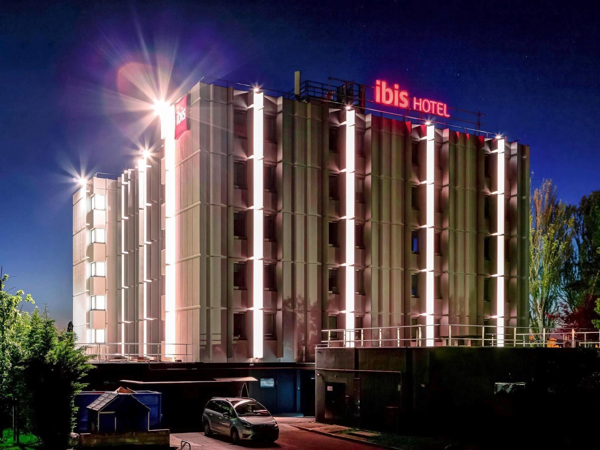 Ibis Lyon Est Hotel 3*