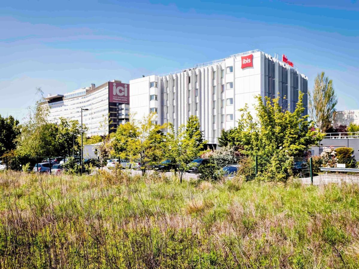 Ibis Lyon Est Hotel 3*