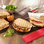 ibis Lyon Est Bron 