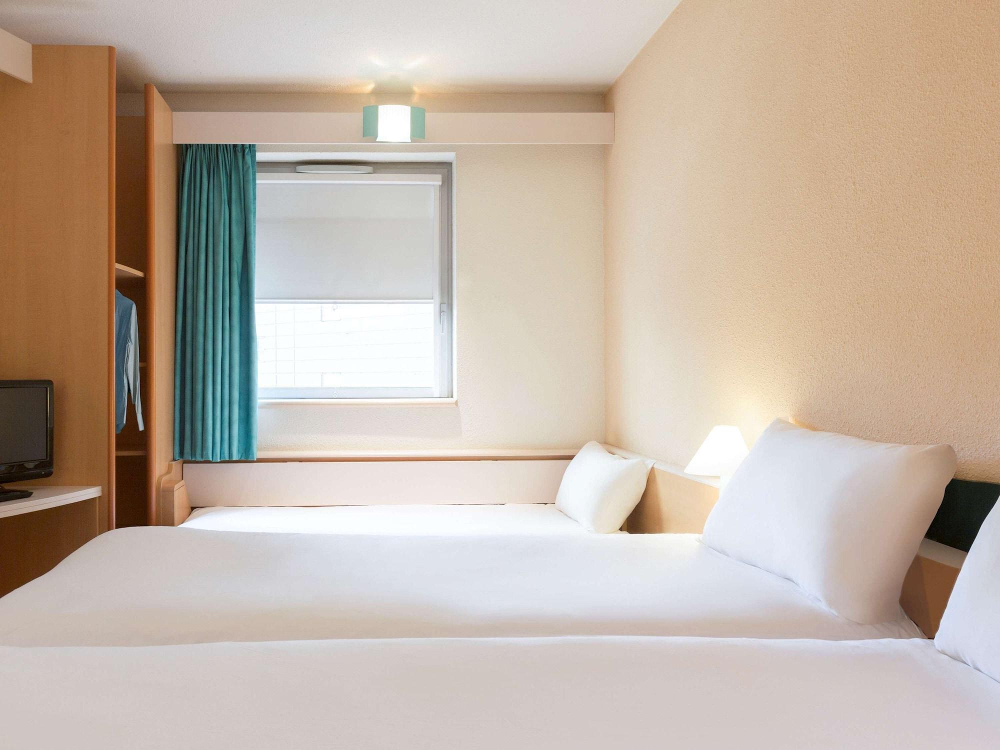 Hotel Ibis Lyon Est Bron