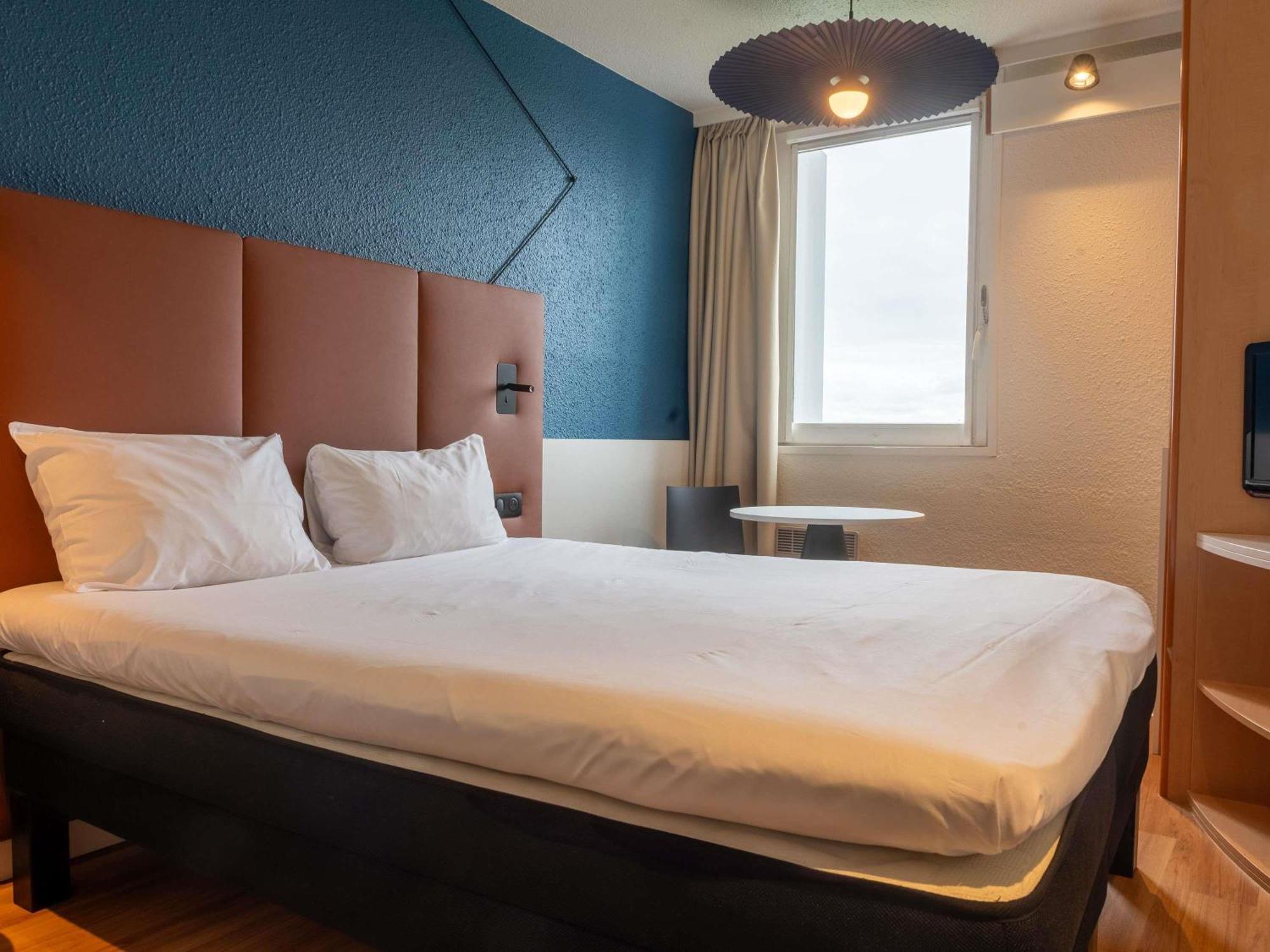 Ibis Lyon Est Hotel 3*