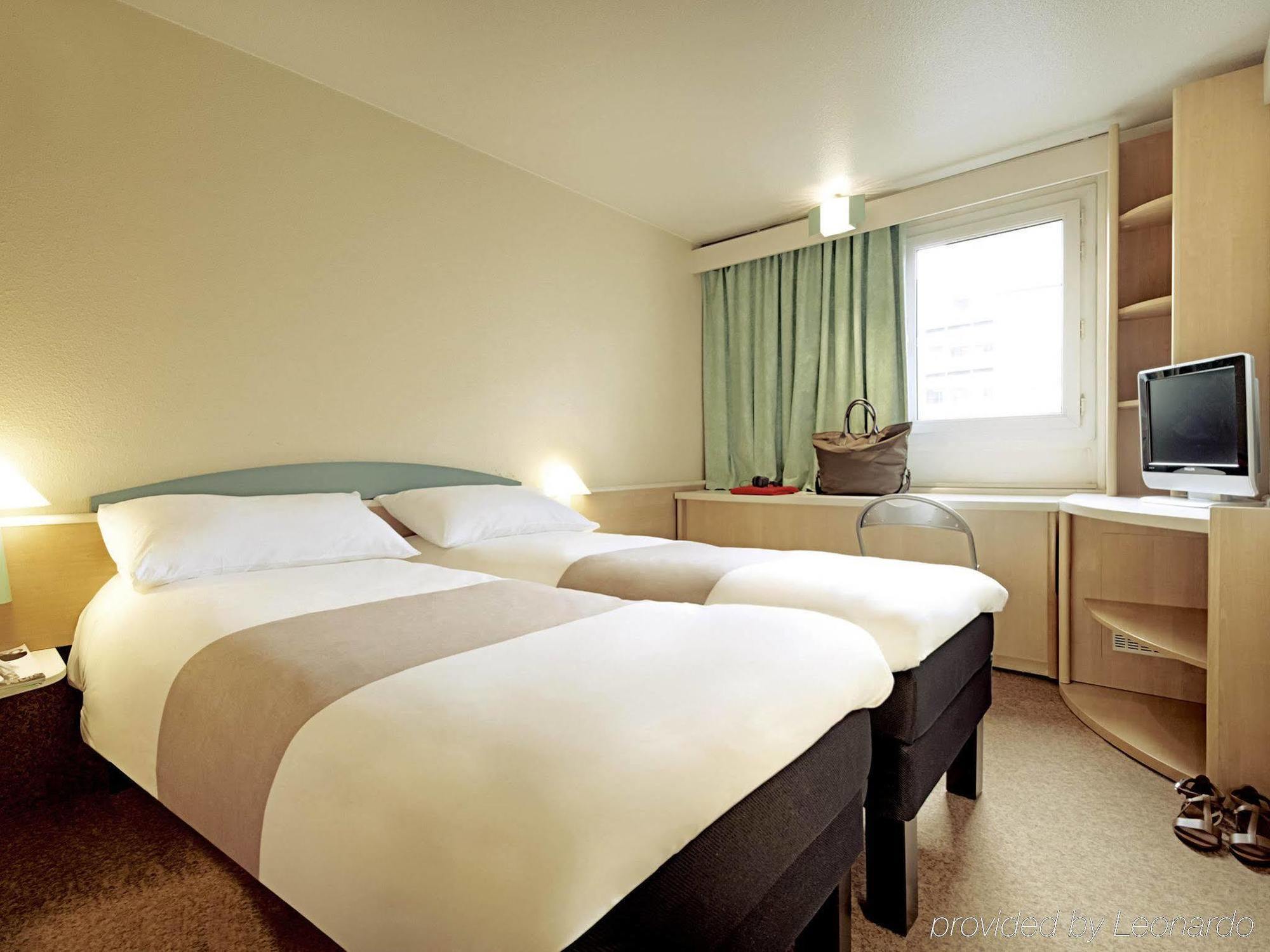 Hotel Ibis Lyon Est Bron